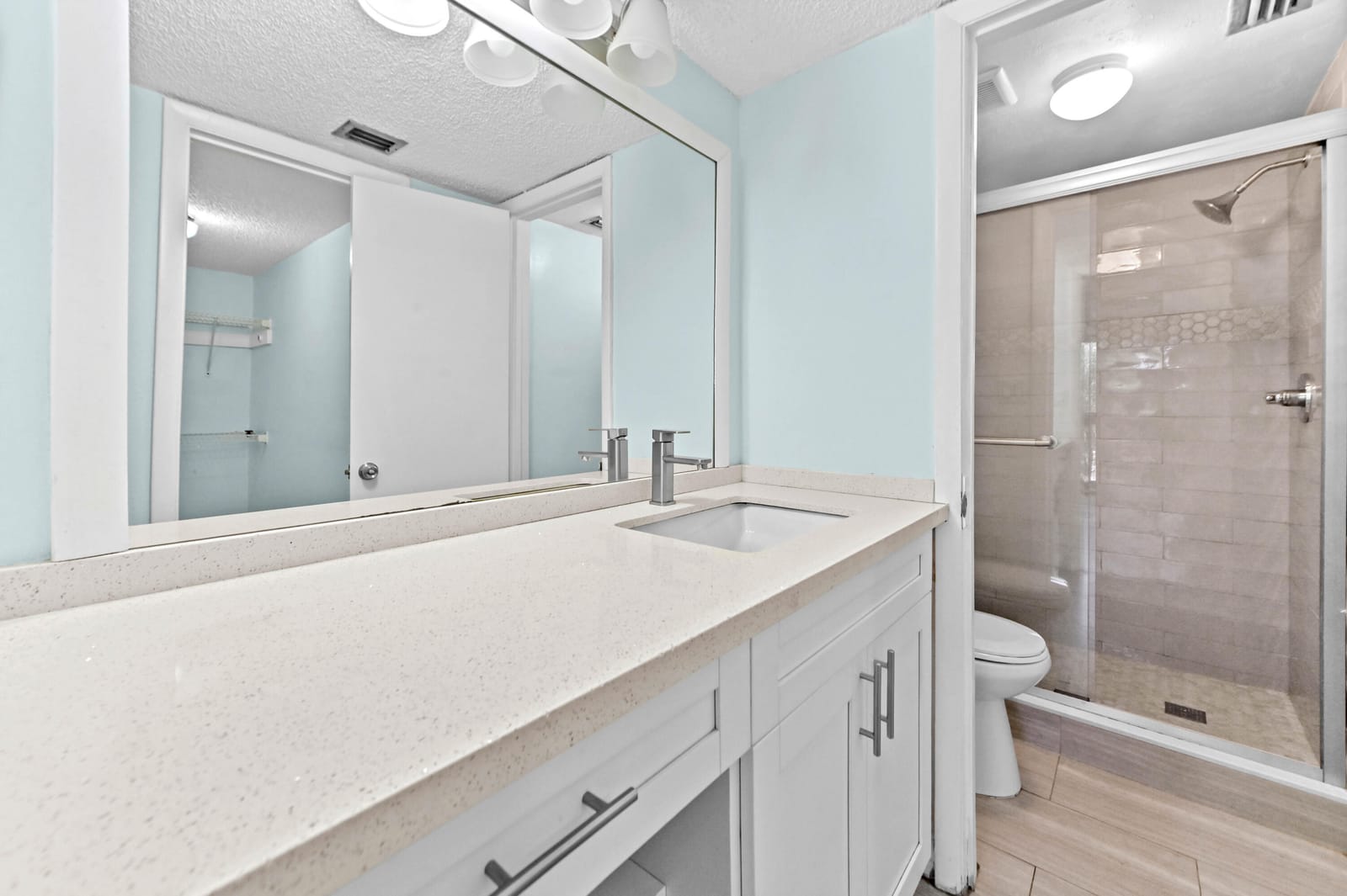 1021 Mockingbird Lane 415, Plantation, FL 33324 photo 15