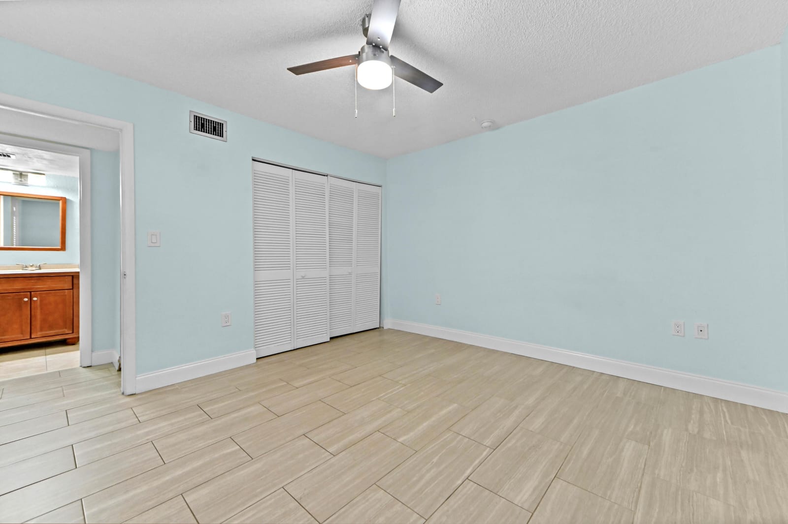 1021 Mockingbird Lane 415, Plantation, FL 33324 photo 20