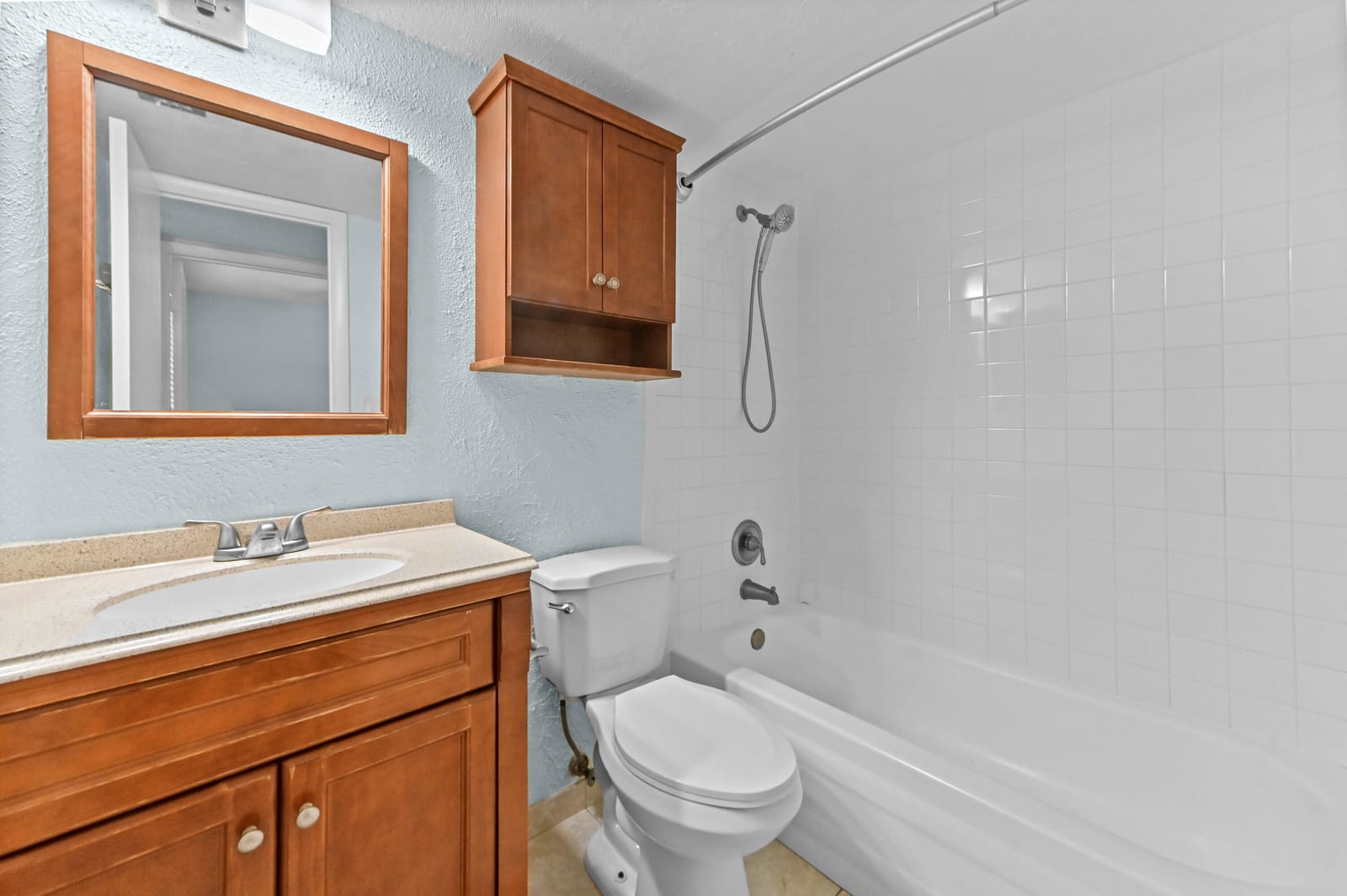 1021 Mockingbird Lane 415, Plantation, FL 33324 photo 21