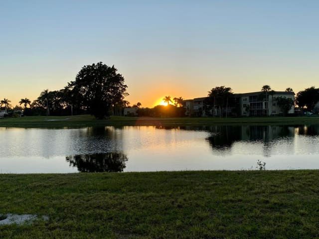 4272 Deste Court 101, Greenacres, FL 33467