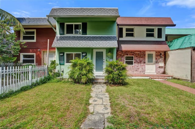 1719 NE 142nd Street, North Miami, FL 33181