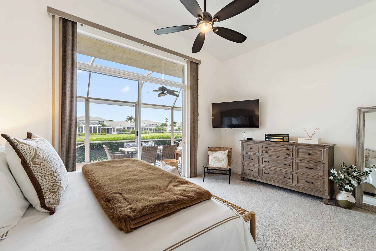 90 MONTEREY POINTE Drive — photo 11
