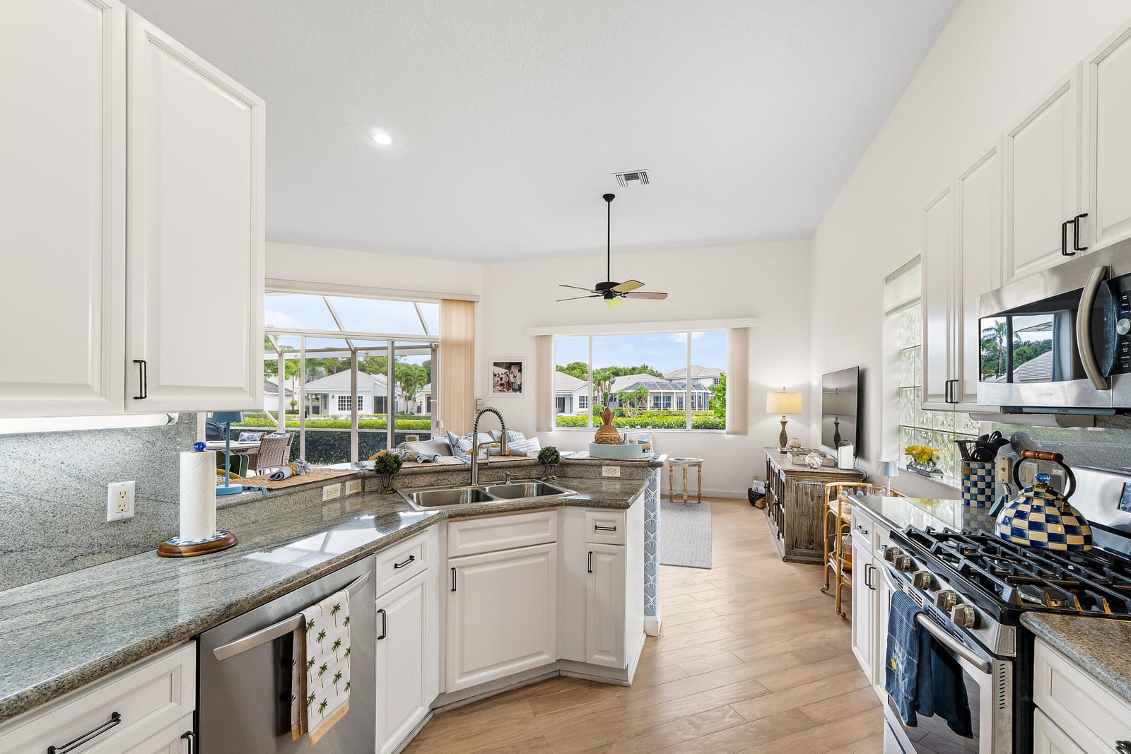 90 MONTEREY POINTE Drive, Palm Beach Gardens, FL 33418 photo 23