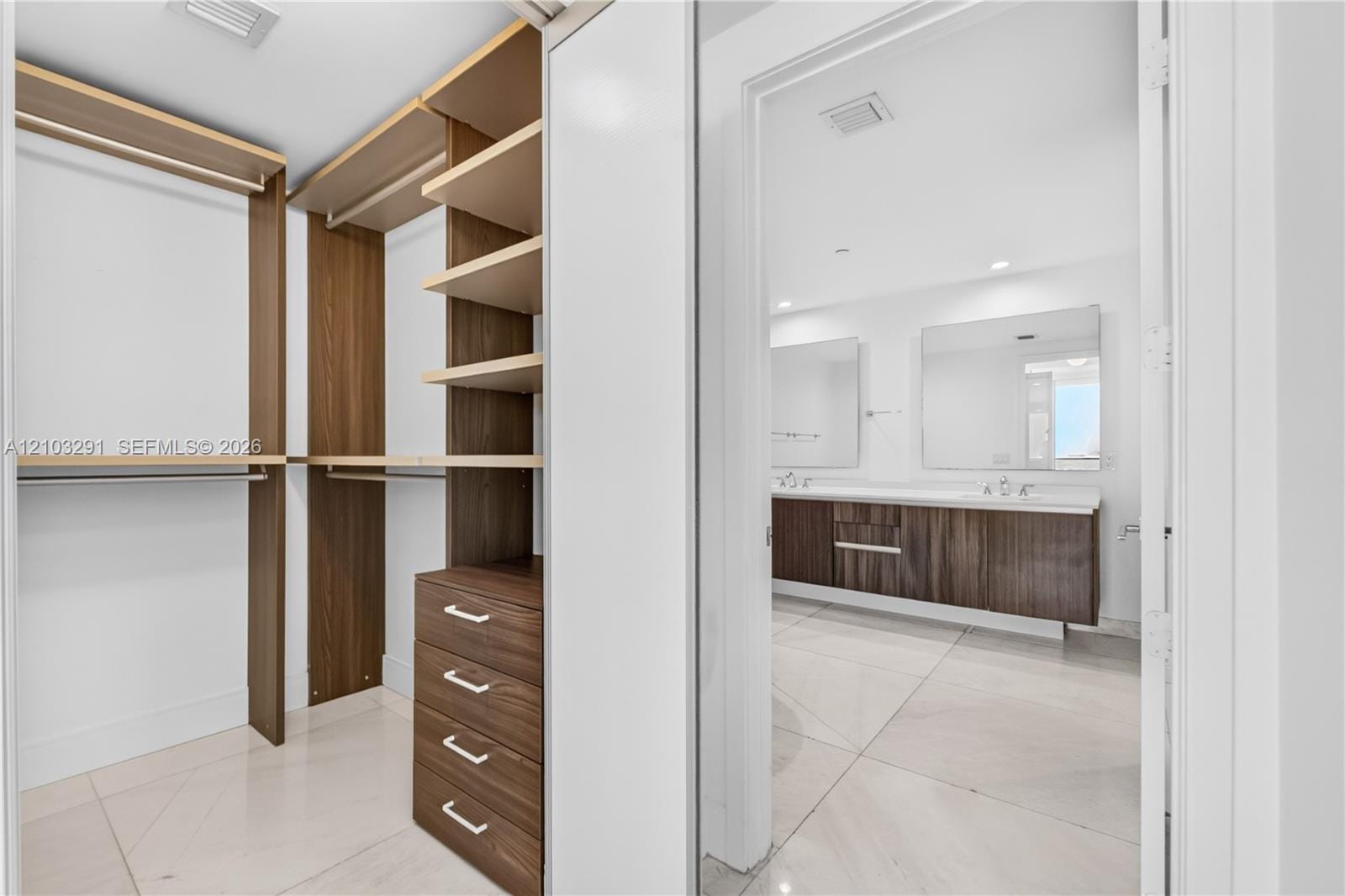 488 NE 18th Street 1815 — photo 12