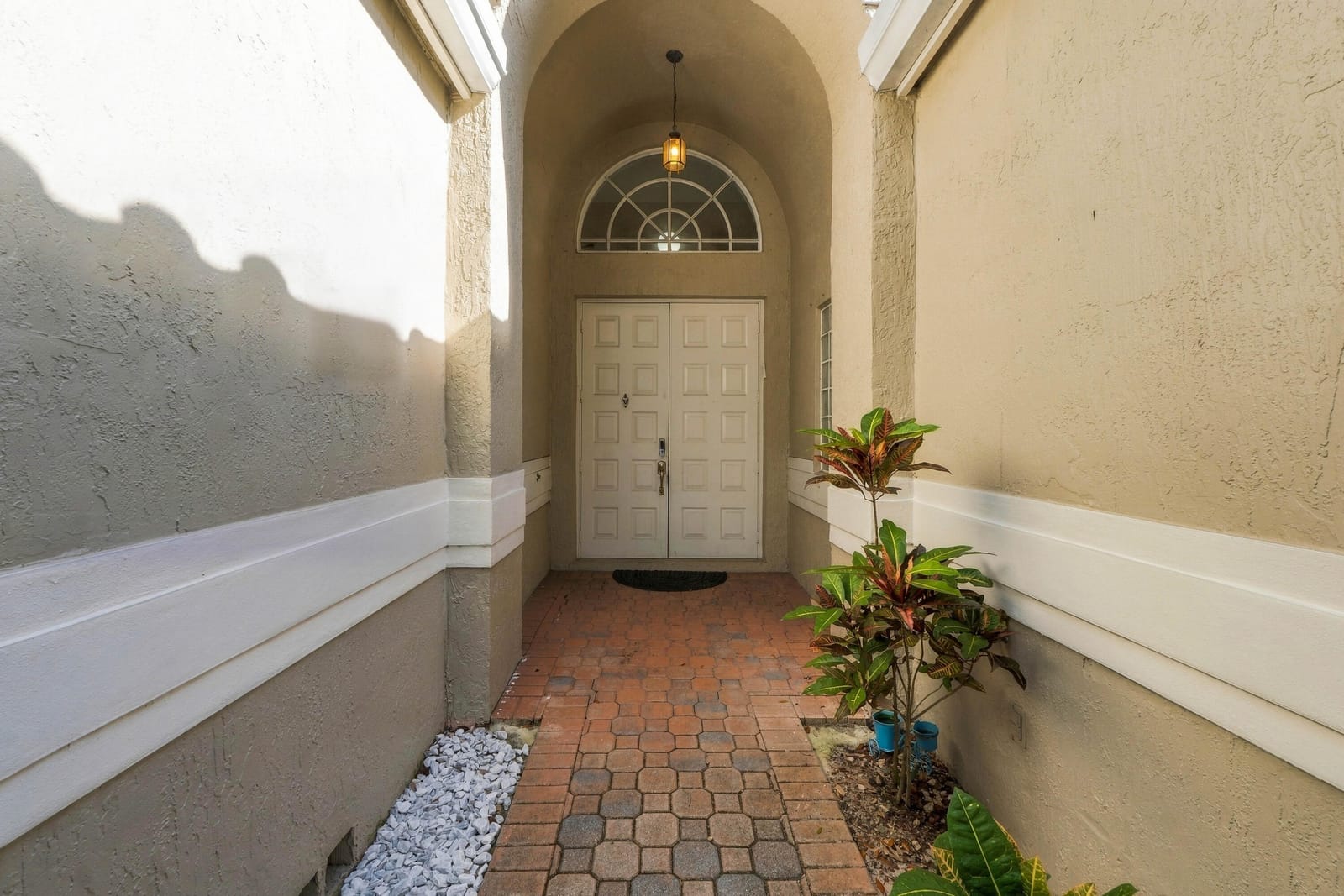 6355 NW 80th Drive — photo 3