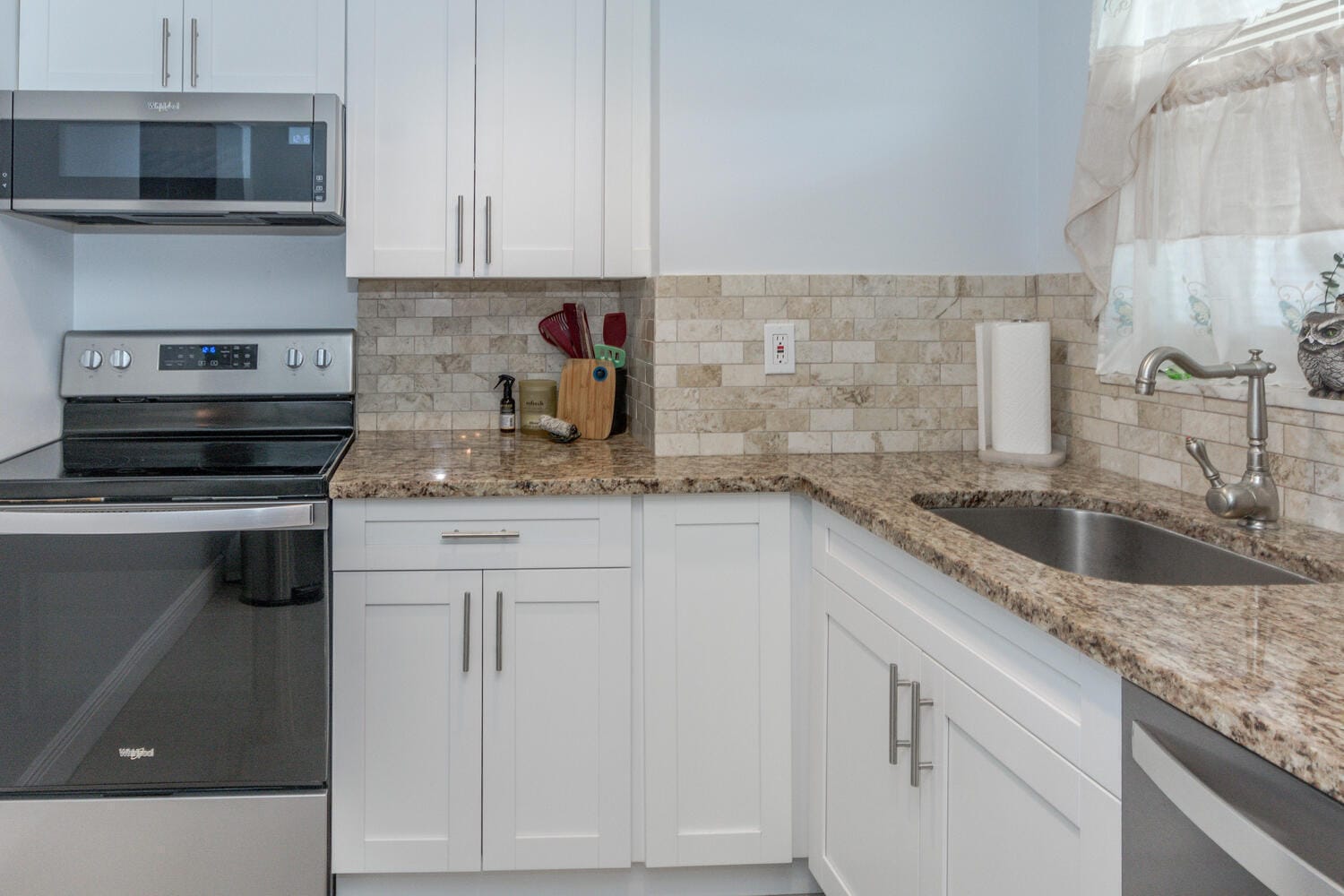 711 Lori Drive 408, Palm Springs, FL 33461 photo 7