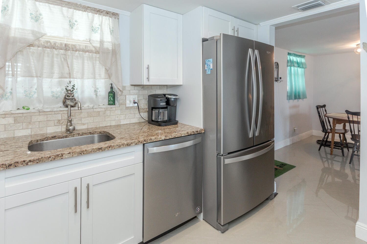 711 Lori Drive 408, Palm Springs, FL 33461 photo 9