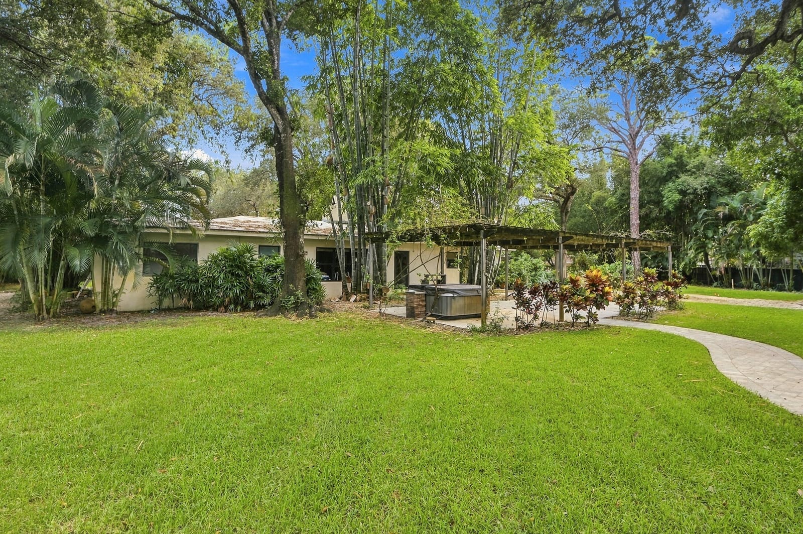 1549 SW 30TH Place, Fort Lauderdale, FL 33315 photo 9