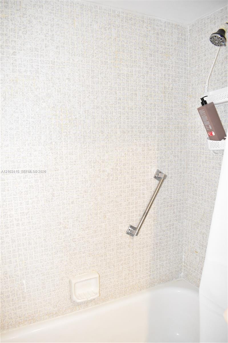 9020 Sunrise Lakes Boulevard 304, Sunrise, FL 33322 photo 13