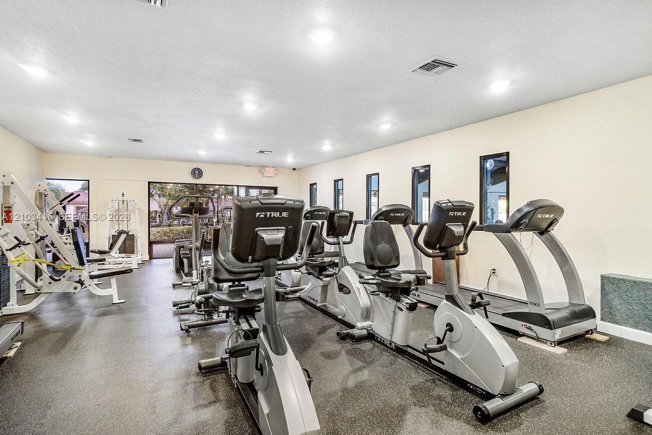 9020 Sunrise Lakes Boulevard 304, Sunrise, FL 33322 photo 25