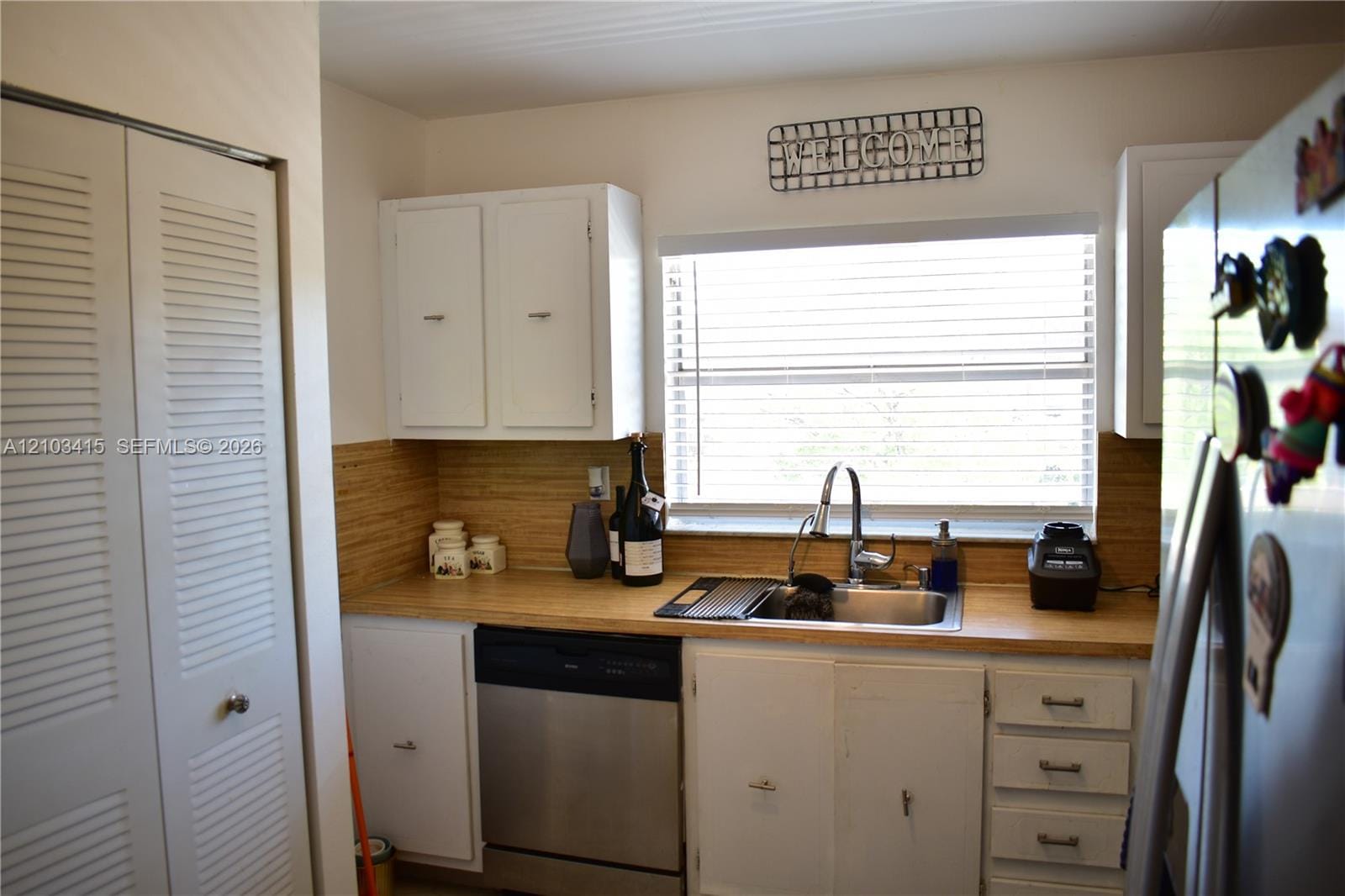9020 Sunrise Lakes Boulevard 304 — photo 8