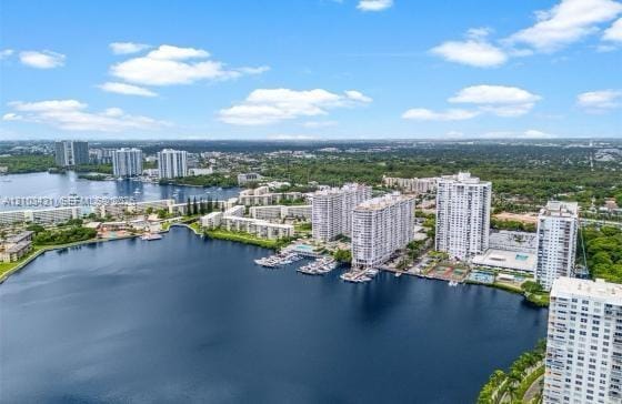 18081 Biscayne Boulevard 702, Aventura, FL 33160 photo 2