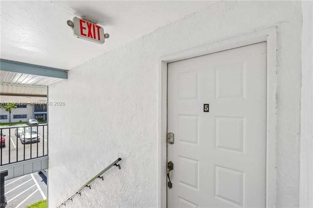 17420 Birchwood Lane 5, Fort Myers, FL 33908 photo 4