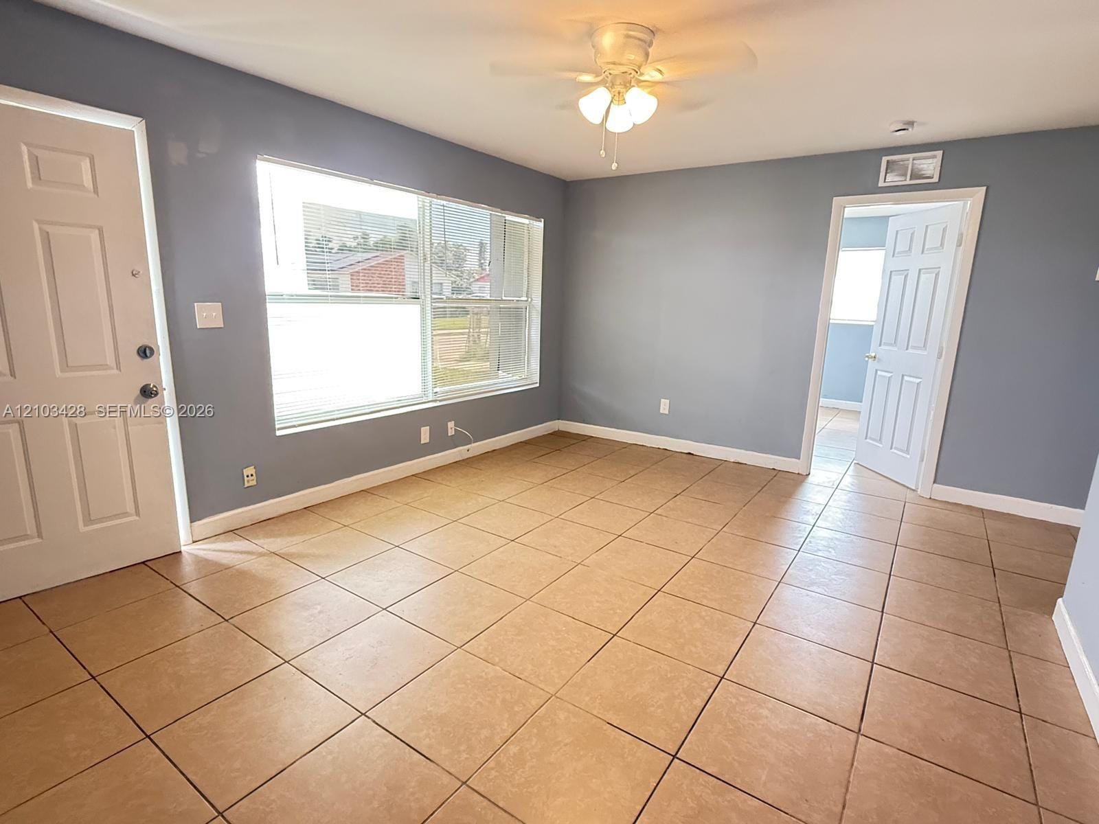 1218 W 25th Street — photo 2