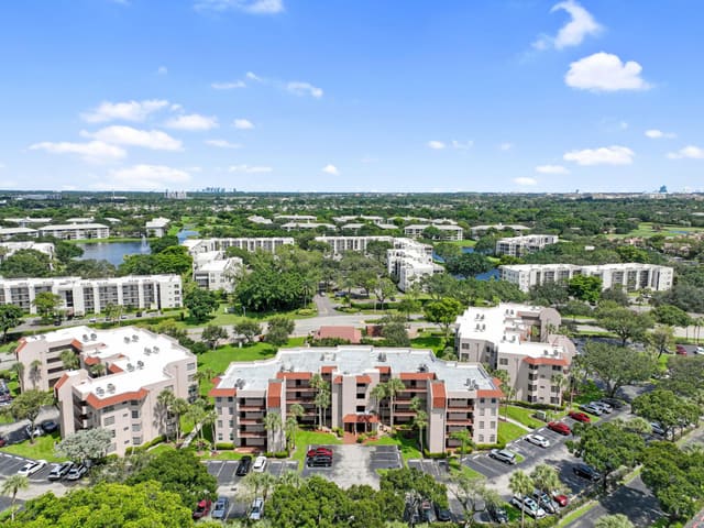 1900 SABAL PALM Drive 205, Davie, FL 33324