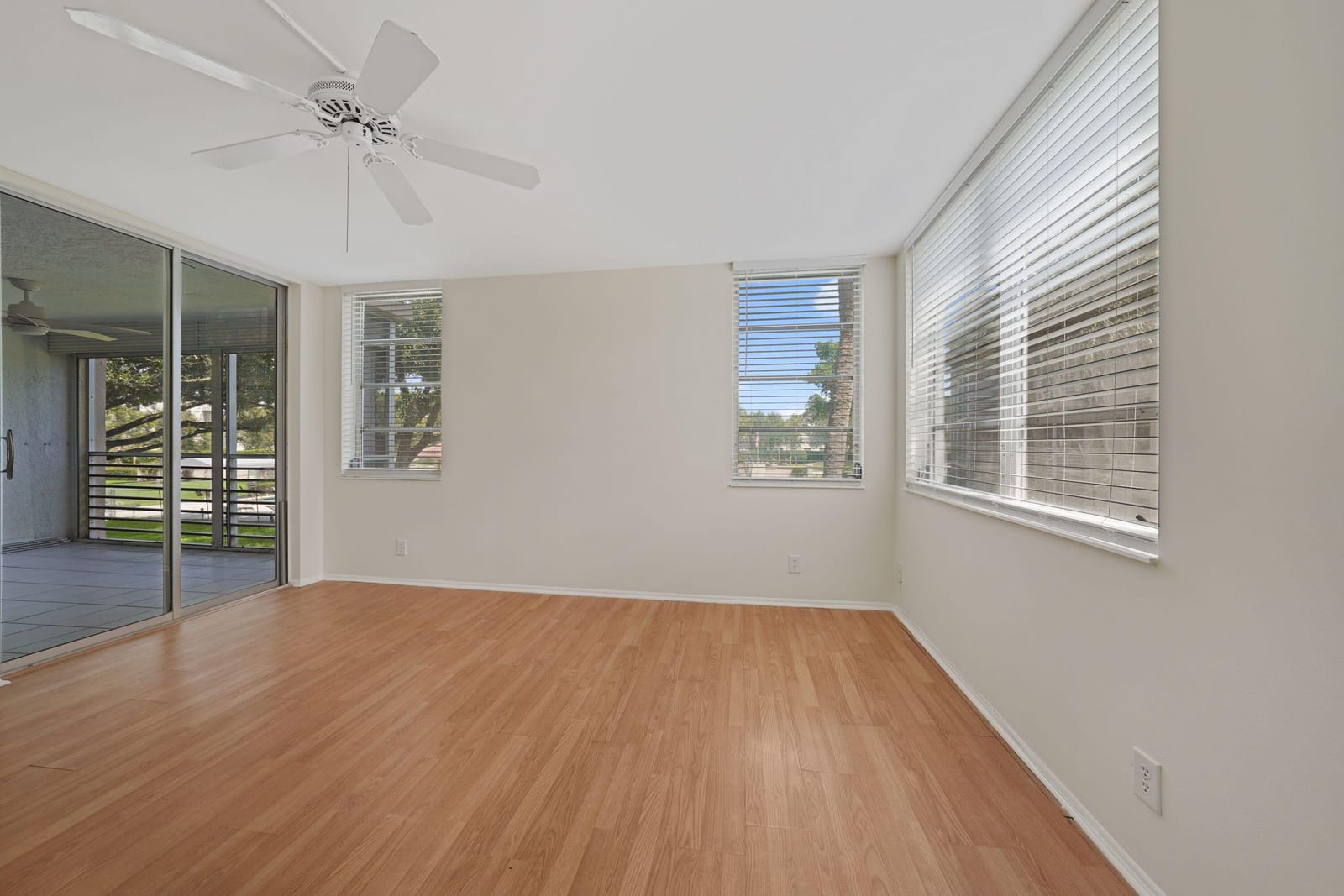 1900 SABAL PALM Drive 205, Davie, FL 33324 photo 15