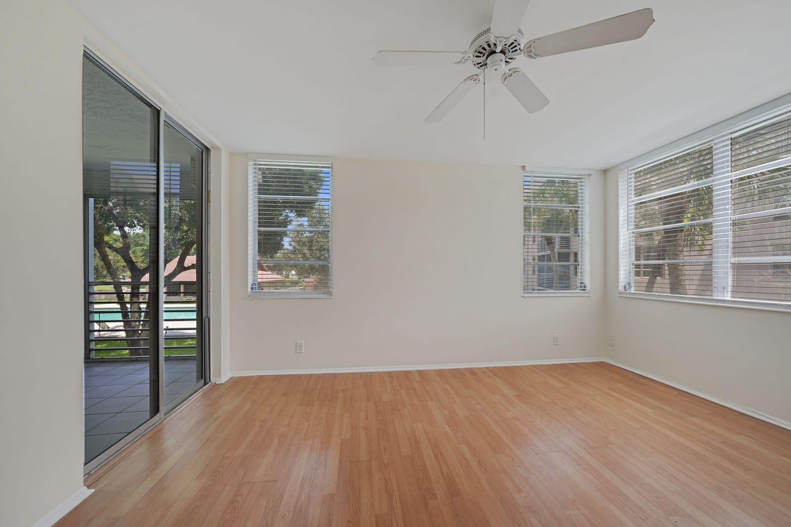 1900 SABAL PALM Drive 205, Davie, FL 33324 photo 16