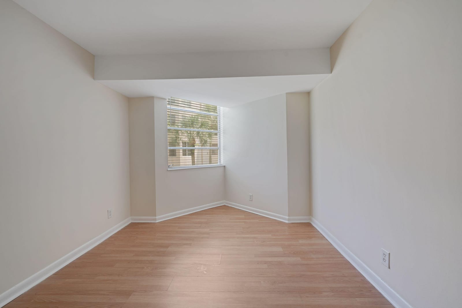 1900 SABAL PALM Drive 205, Davie, FL 33324 photo 23