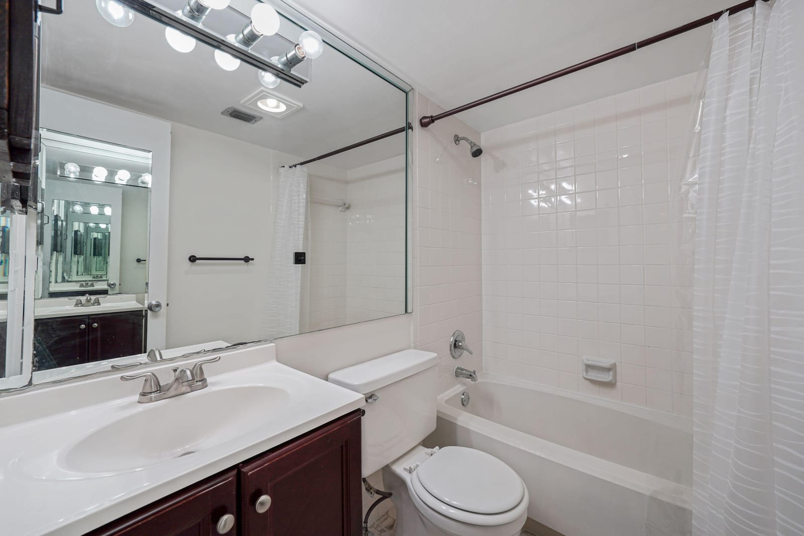 1900 SABAL PALM Drive 205, Davie, FL 33324 photo 28