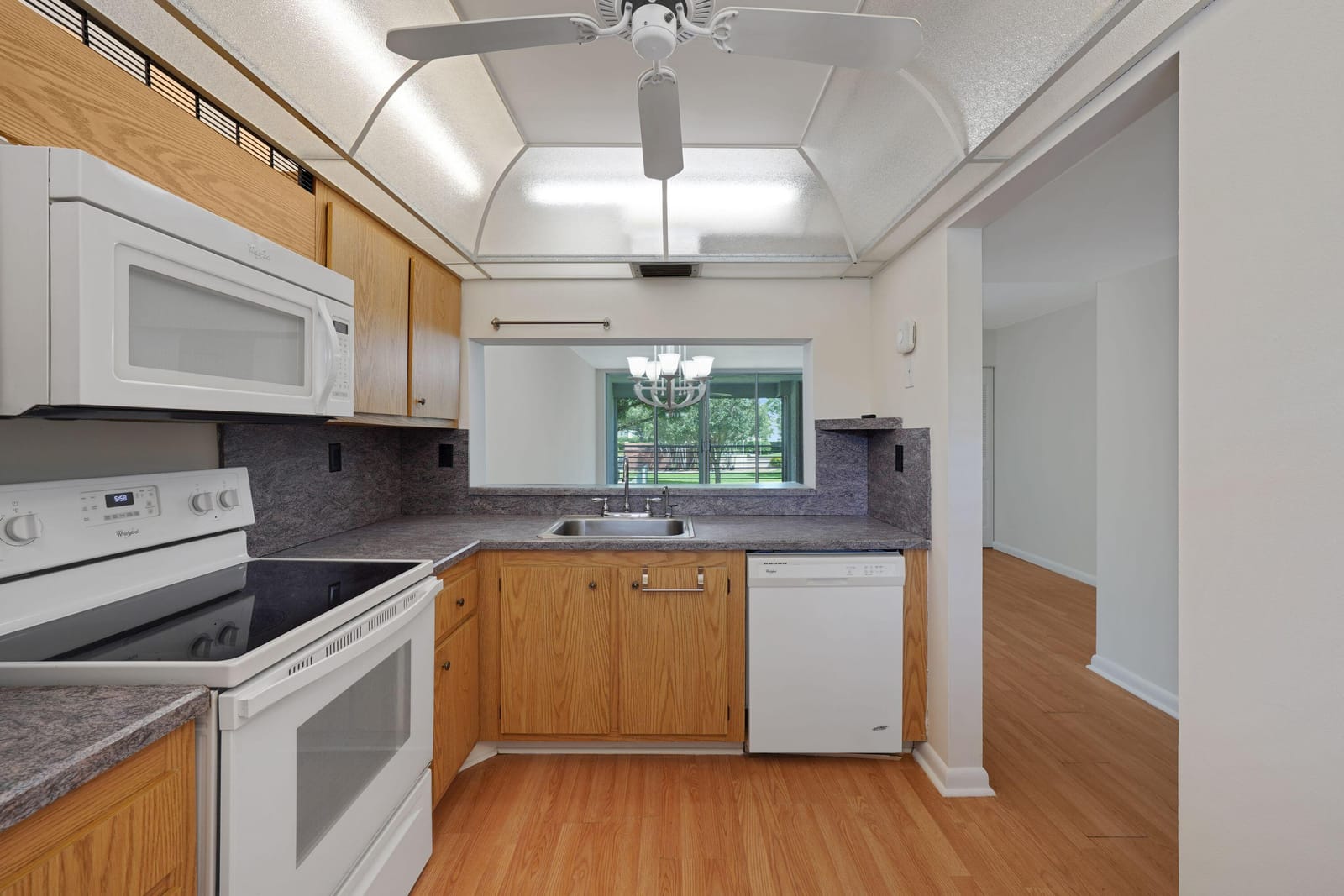 1900 SABAL PALM Drive 205, Davie, FL 33324 photo 7