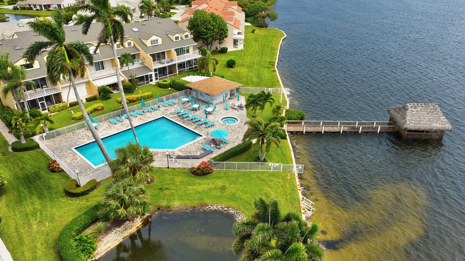 8200 LAKESHORE Drive 2010, Hypoluxo, FL 33462 photo 11