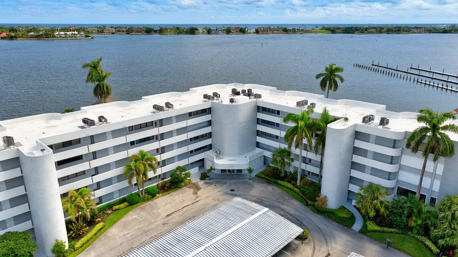 8200 LAKESHORE Drive 2010, Hypoluxo, FL 33462 photo 4