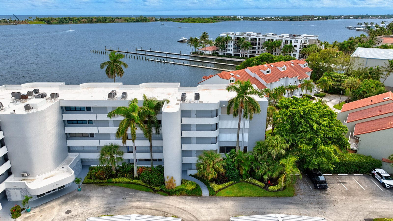 8200 LAKESHORE Drive 2010, Hypoluxo, FL 33462 photo 5