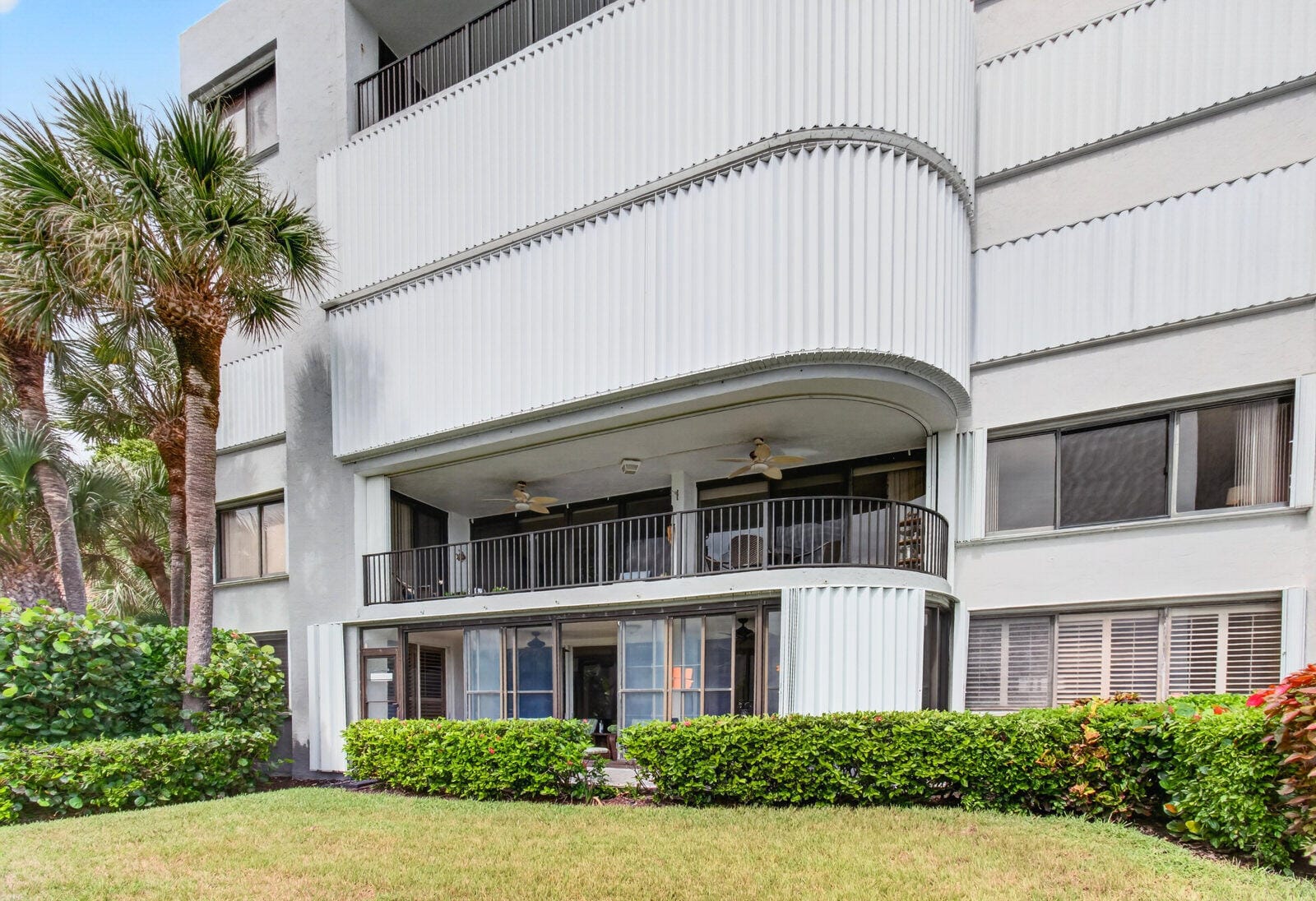 8200 LAKESHORE Drive 2010, Hypoluxo, FL 33462 photo 9