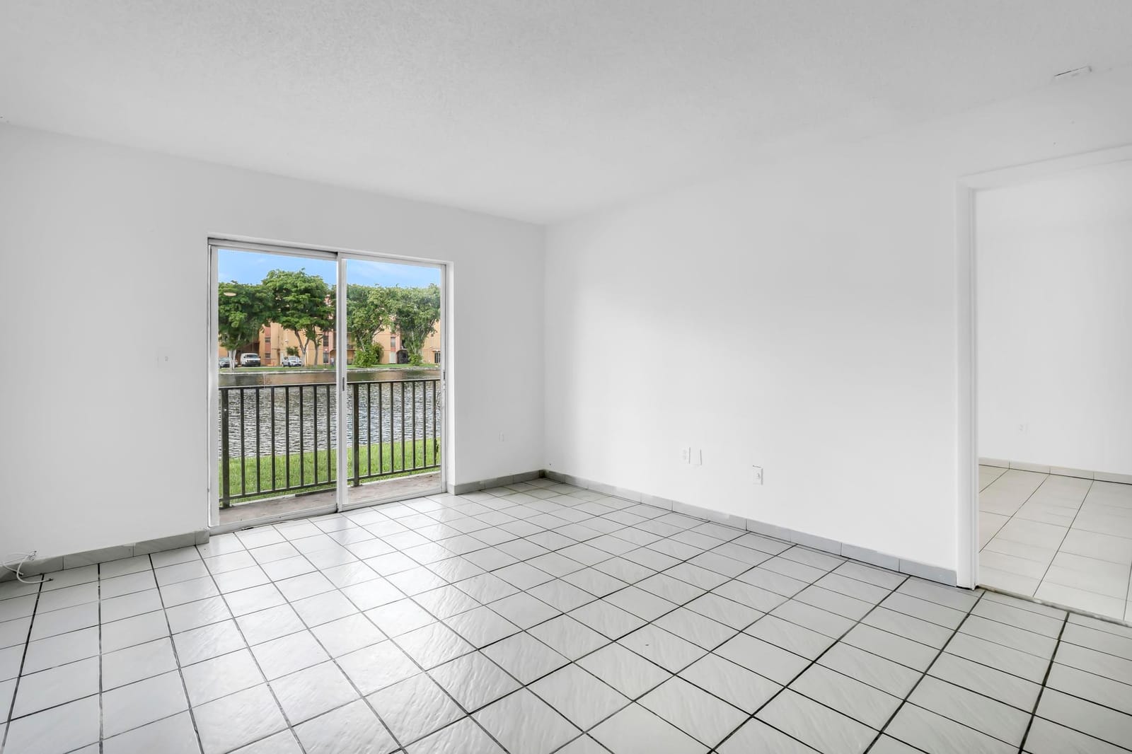 4707 NW 7th Street 110-8 — photo 5