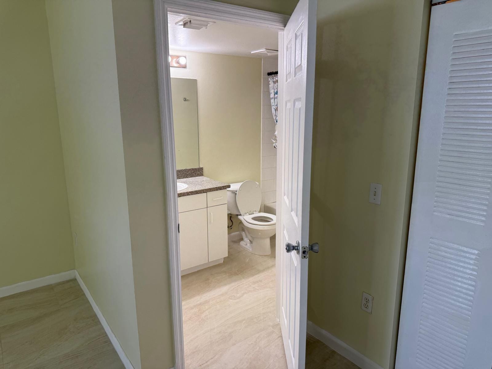 5061 WILES Road 202, Coconut Creek, FL 33073 photo 16
