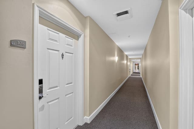 806 E Windward Way 108, Lantana, FL 33462