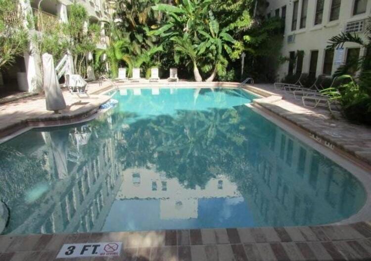 235 Sunrise Avenue 3010, Palm Beach, FL 33480 photo 2