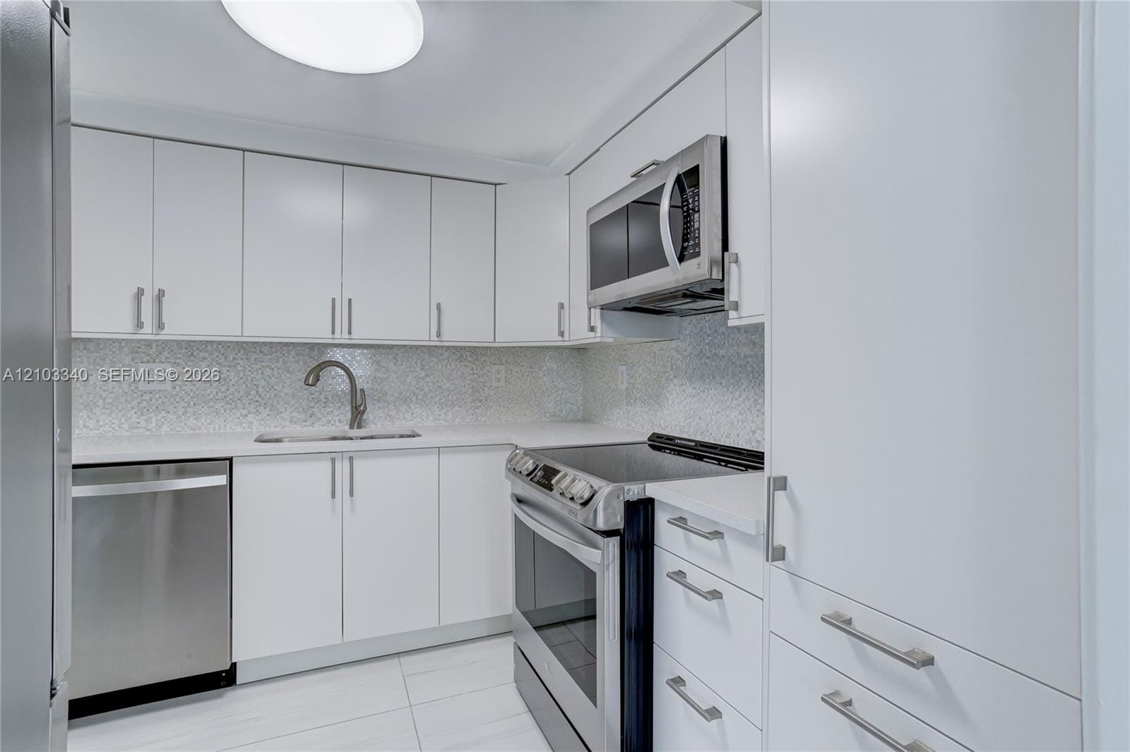1541 Brickell Avenue C1008 — photo 11