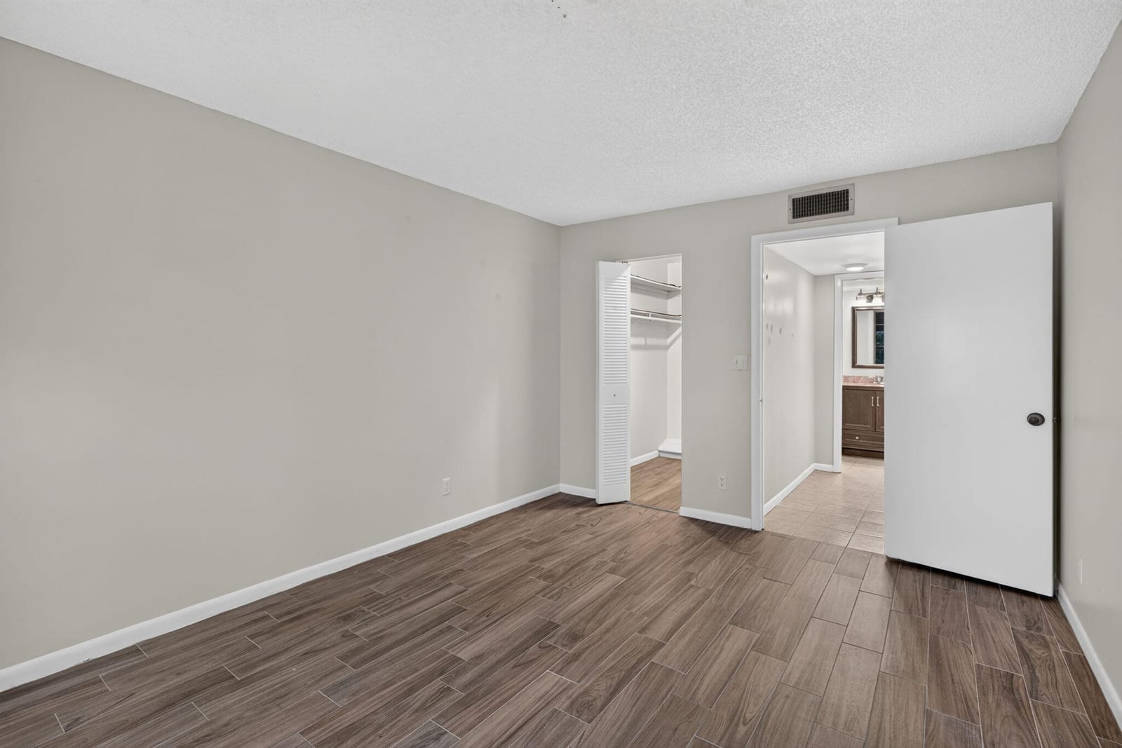 9360 Sunrise Lakes Boulevard Unit 108 — photo 11