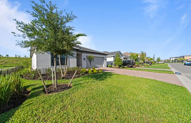 3849 Passion Vine Drive, Alva, FL 33920
