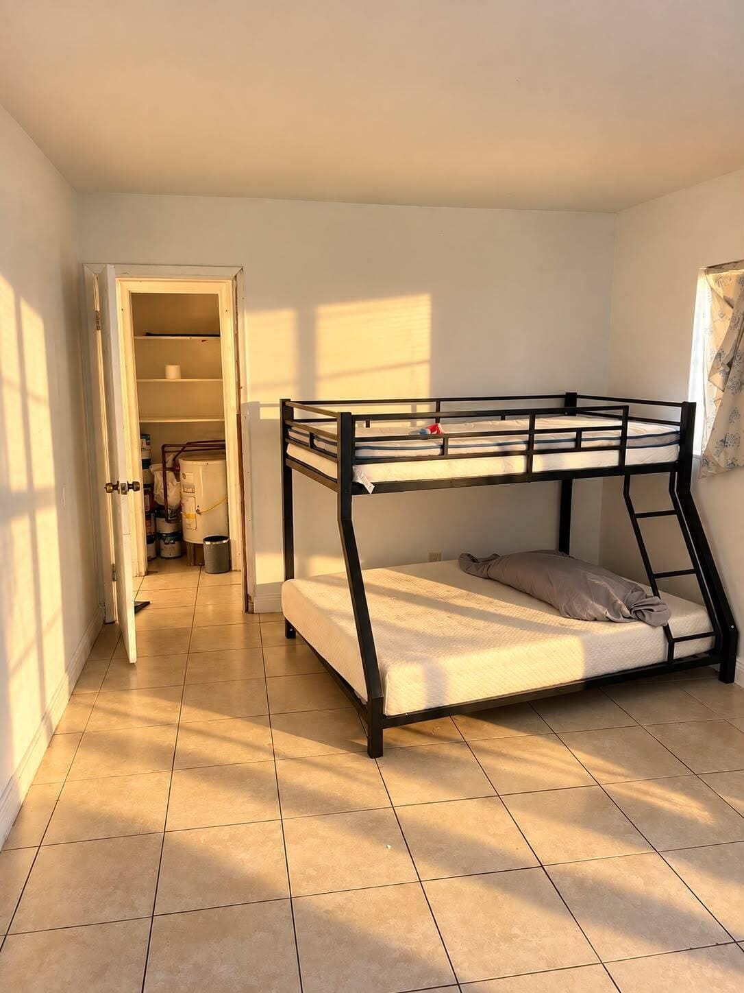 1911 Roosevelt Street, Hollywood, FL 33020 photo 3