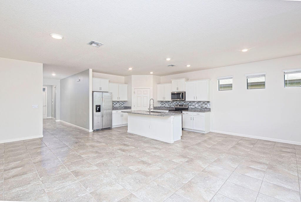 629 Old Country Rd SE, Palm Bay, FL 32909 photo 7