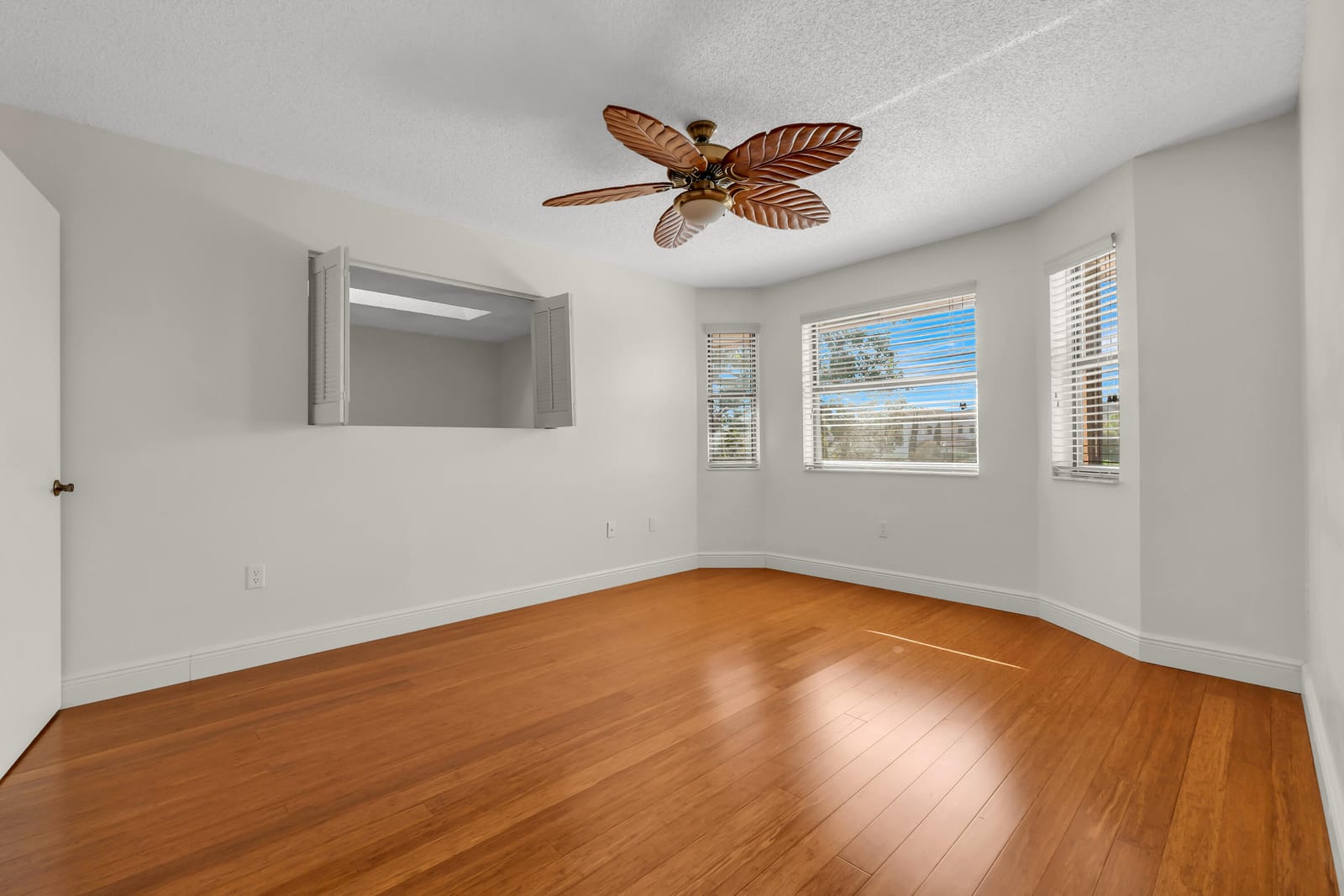 942 SW 113th Terrace, Pembroke Pines, FL 33025 photo 16