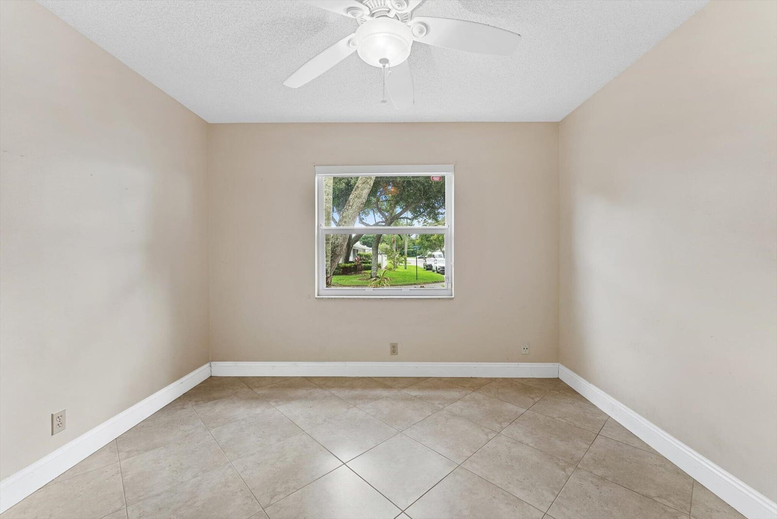 8959 Sunnywood Place — photo 11
