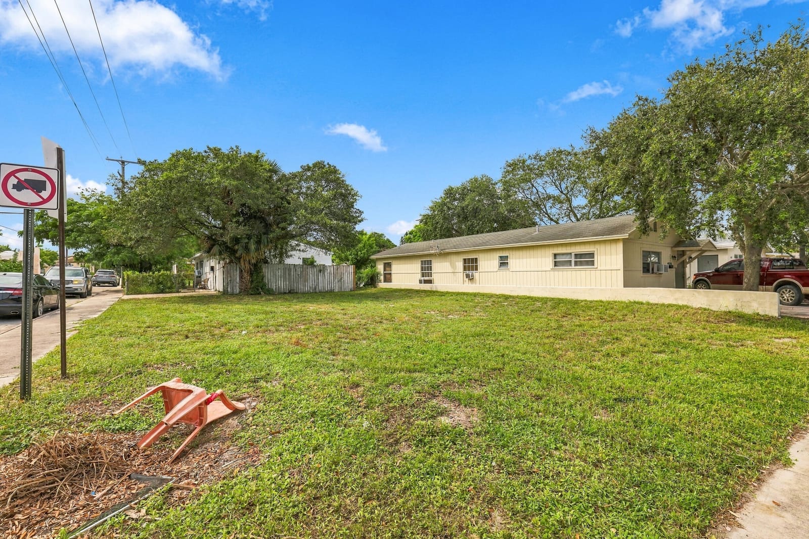 1208 3RD Avenue S, Lake Worth Beach, FL 33460 photo 5
