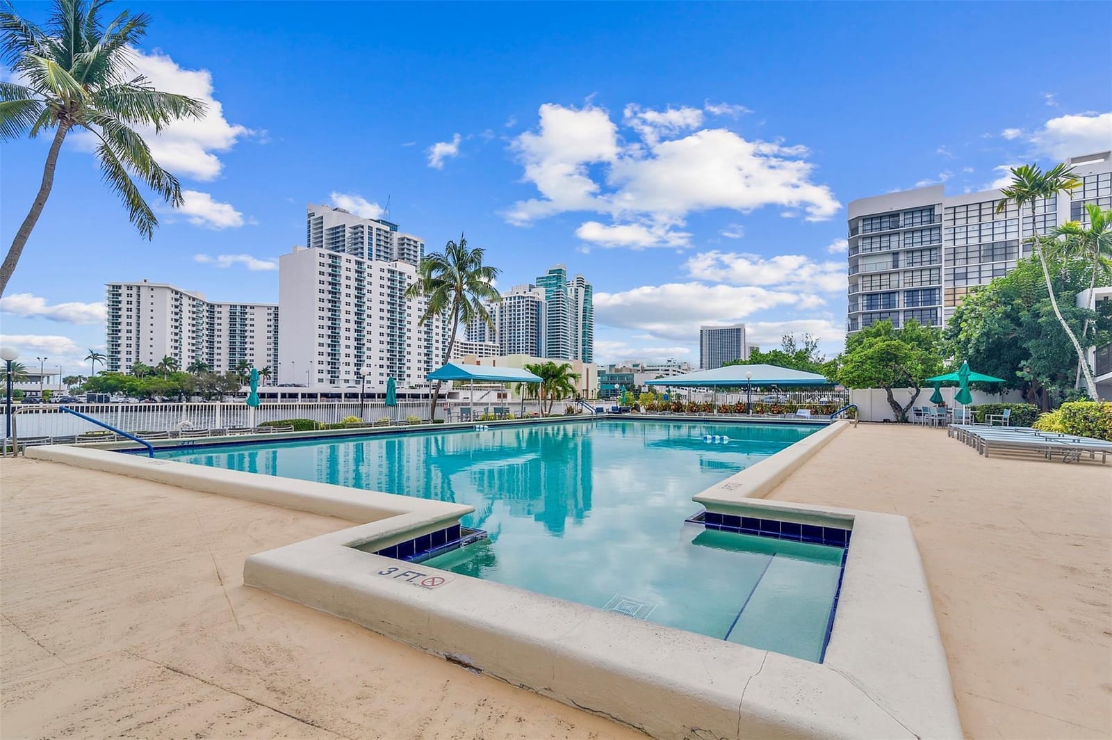 800 PARKVIEW Drive 317, Hallandale Beach, FL 33009 photo 1