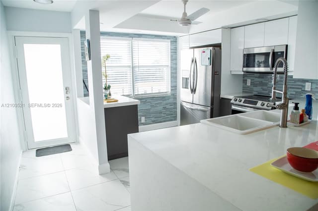 2304 Lucaya Lane J4, Coconut Creek, FL 33066