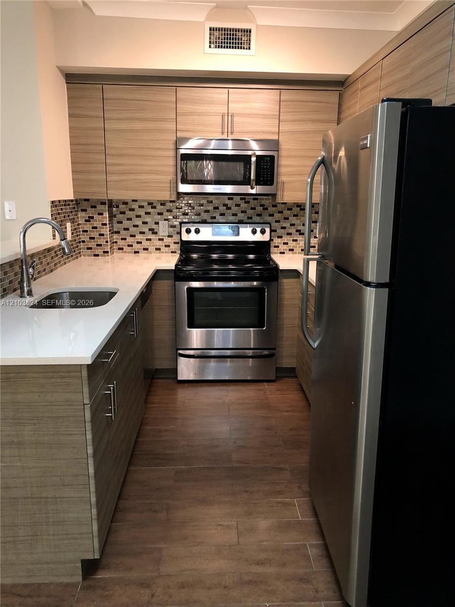 1 bedroom home for sale at 222 Sidonia, Coral Gables, FL 33134 — $2,150