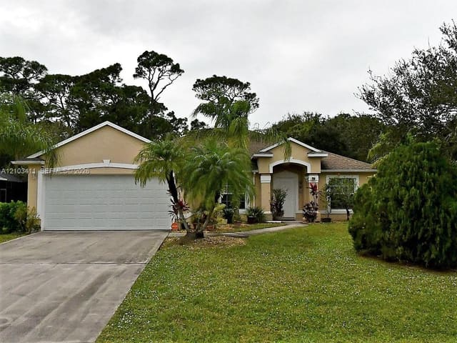 2714 N Serenity Circle N, Fort Pierce, FL 34981