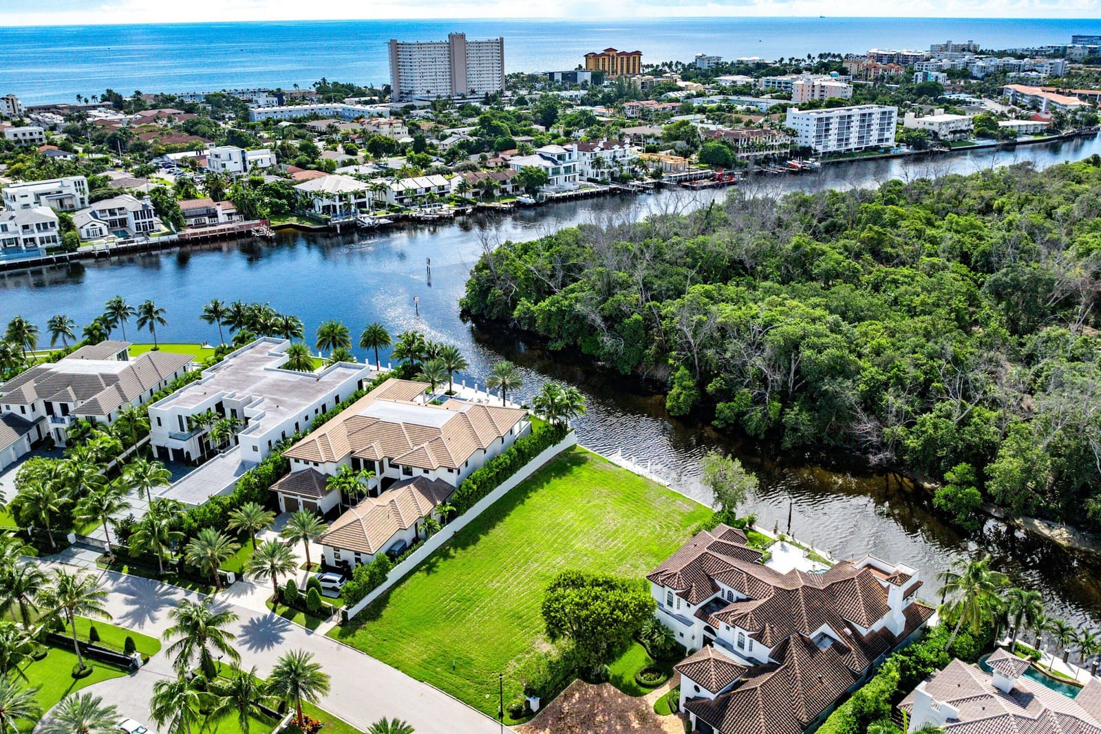 348 E Alexander Palm Road, Boca Raton, FL 33432 photo 2