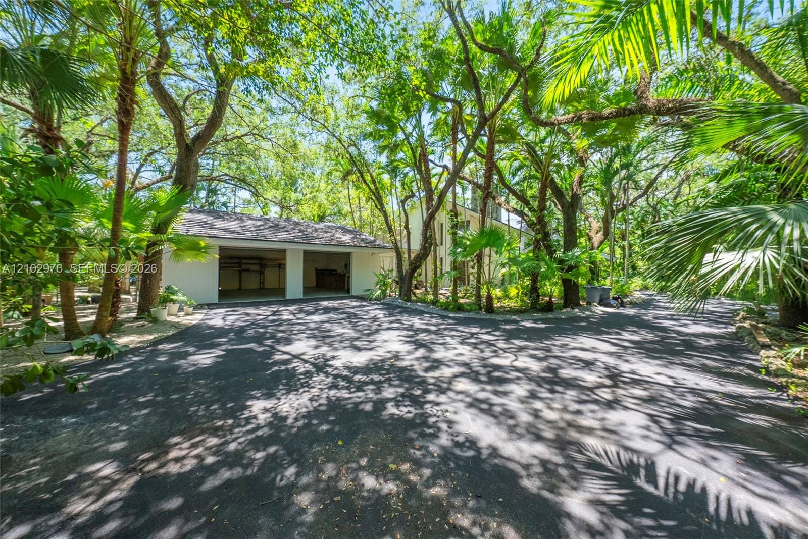5600 Oakwood Lane, Coral Gables, FL 33156 photo 11