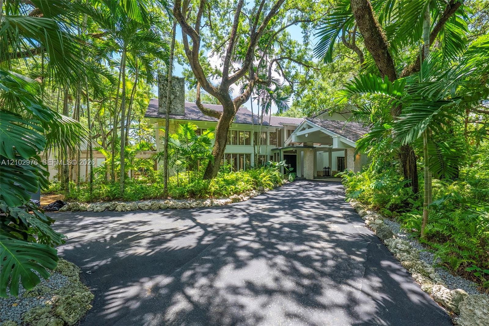 5600 Oakwood Lane, Coral Gables, FL 33156 photo 9