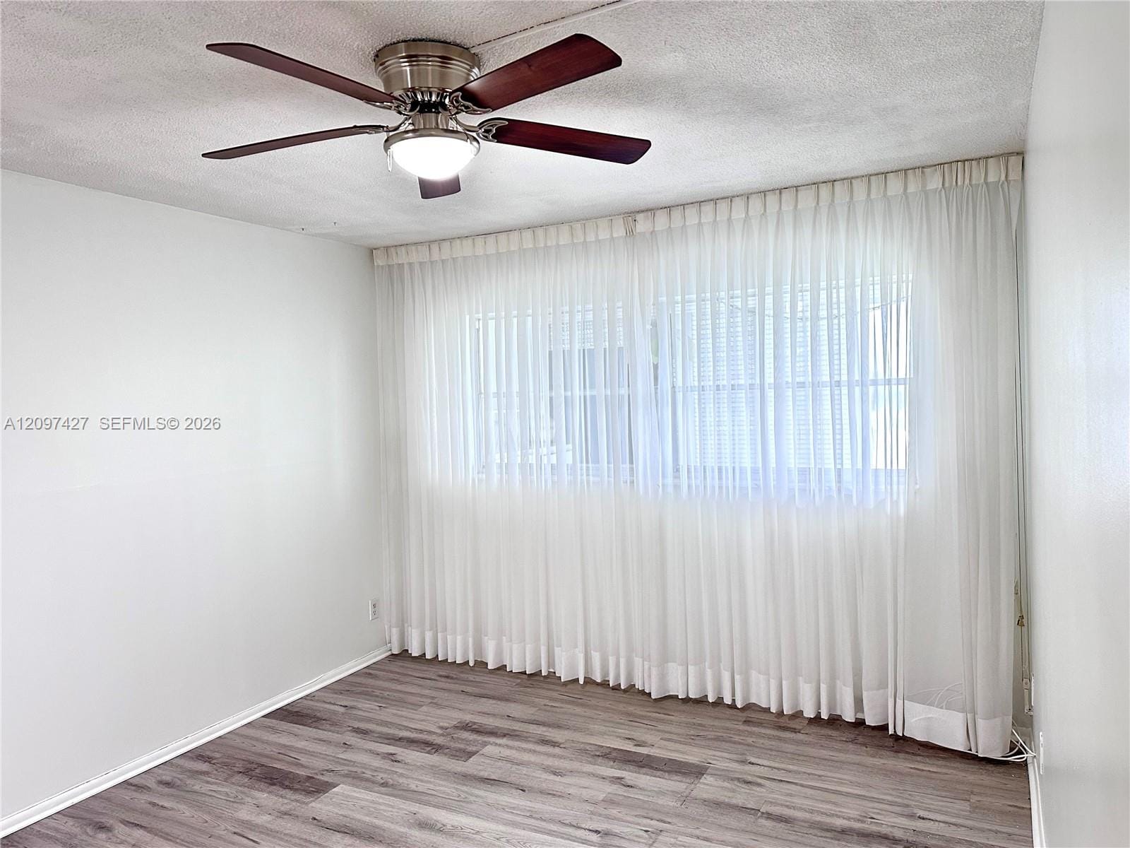950 Hillcrest Drive 511 — photo 11