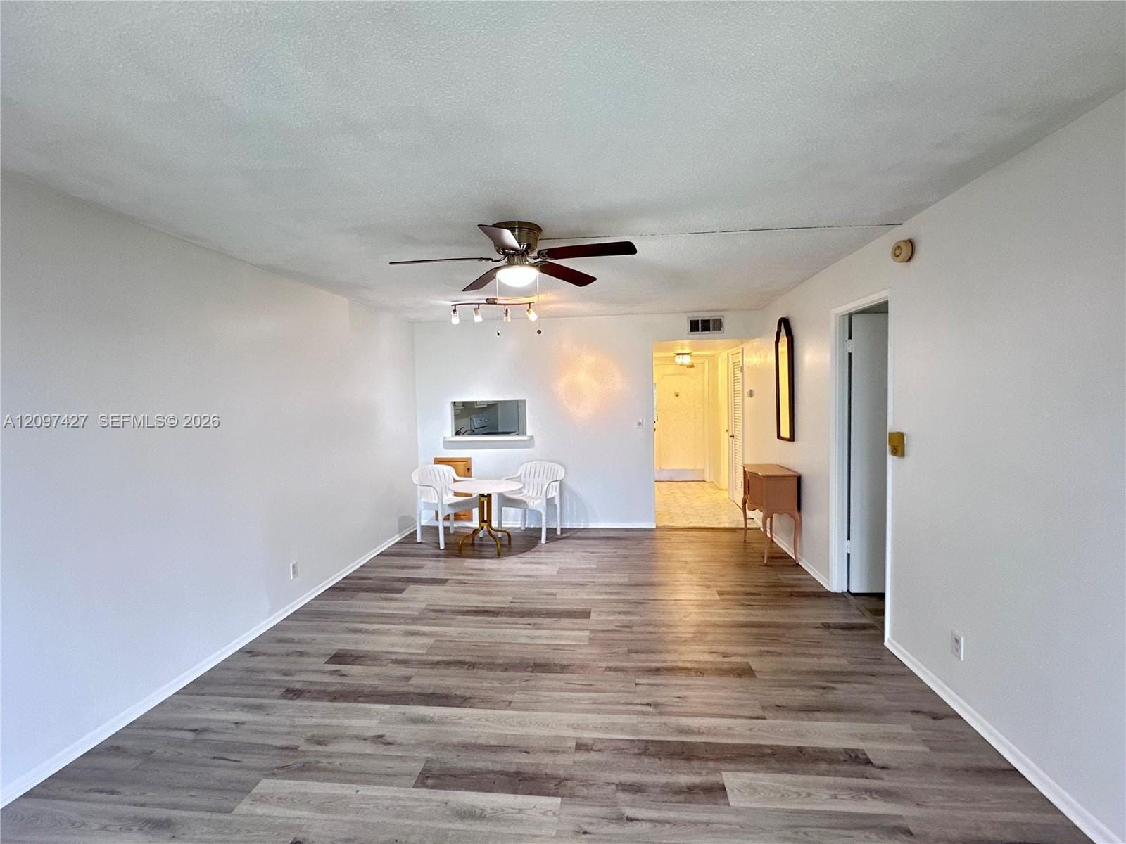 950 Hillcrest Drive 511 — photo 12