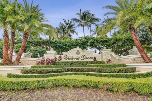 2016 SHOMA Drive 2016, Royal Palm Beach, FL 33414